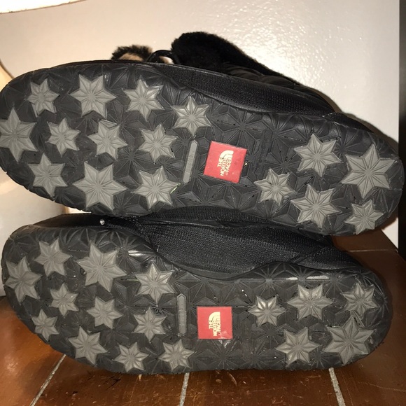 The North Face Nuptse Boot - Picture 3 of 4